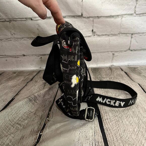 VTG Disney World Black Mickey Mouse Backpack, Pre-owned - Picture 3 of 4
